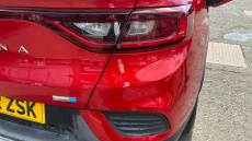 Renault Arkana 1.6 E-TECH Hybrid 145 Iconic 5dr Auto Hybrid Estate